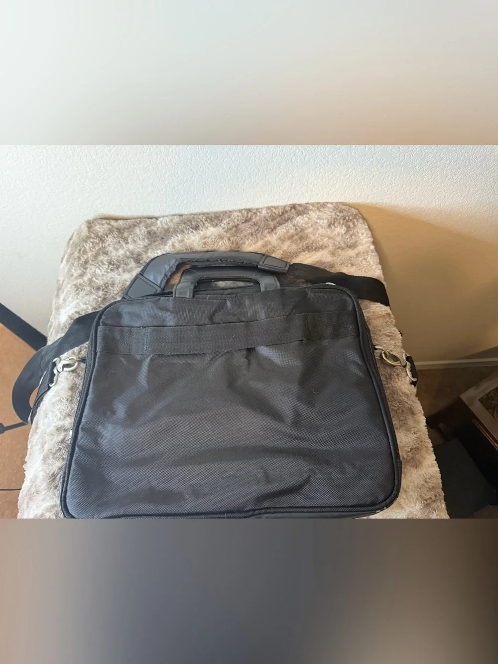 Dell Black Convertible Laptop Briefcase with Shoulder Strap